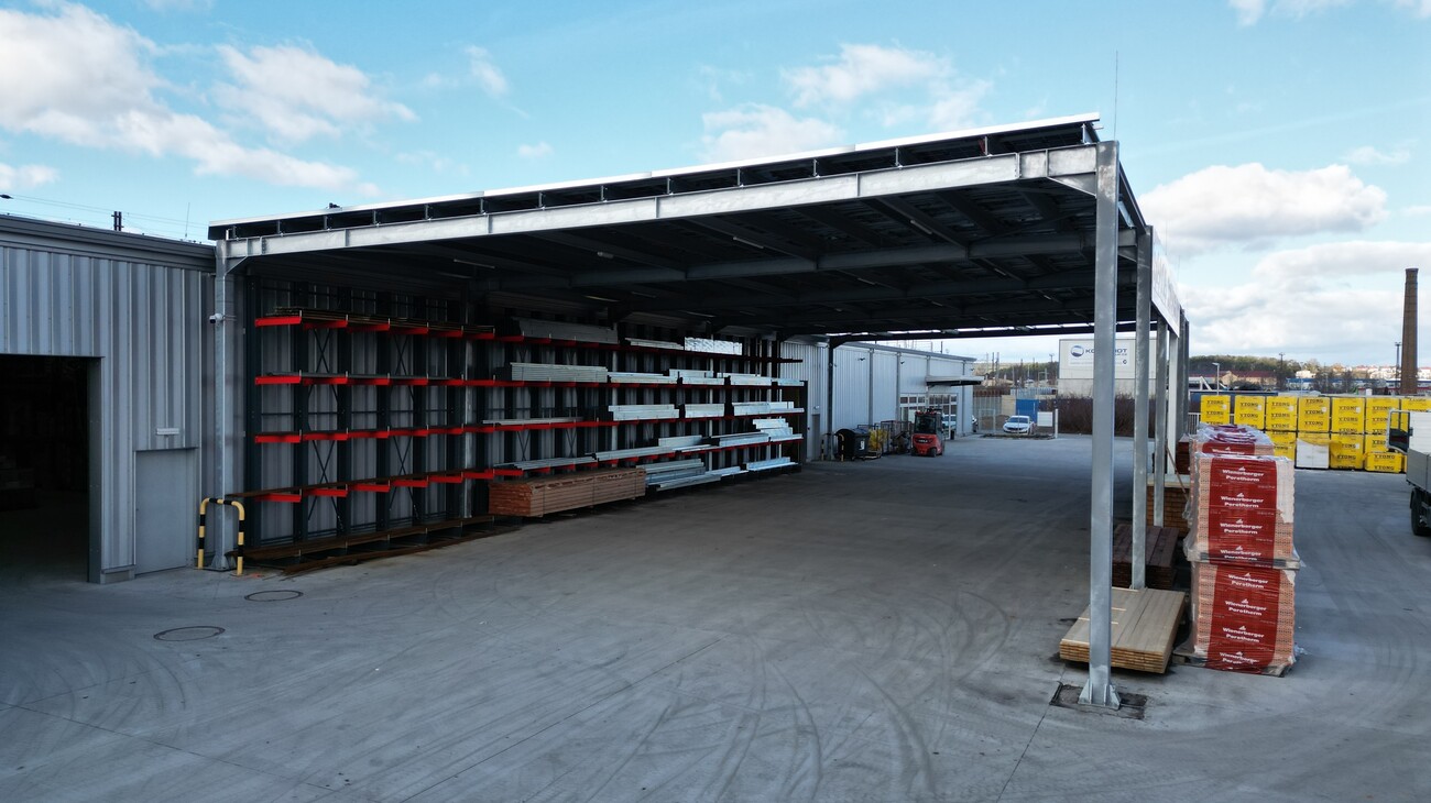 PV roofing structure