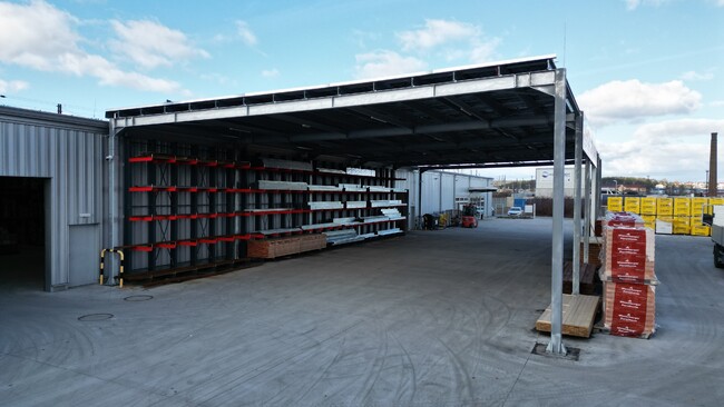 PV roofing structure